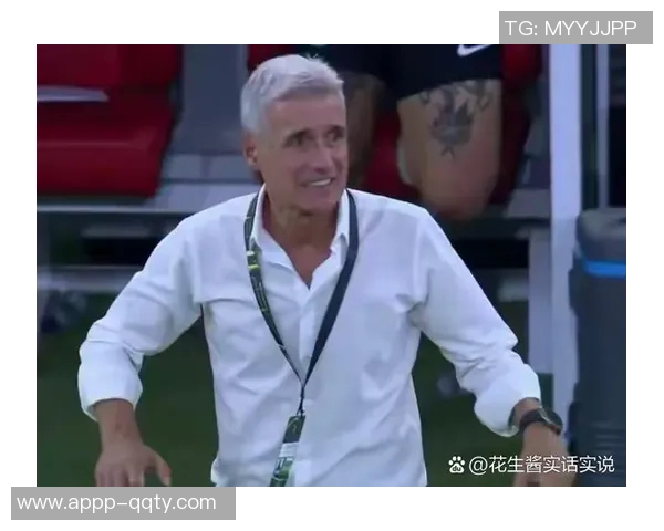 下半场菲利克斯冷箭抽射助利雅得胜利扳平比分精彩瞬间